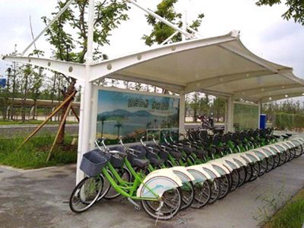 膜結構車棚