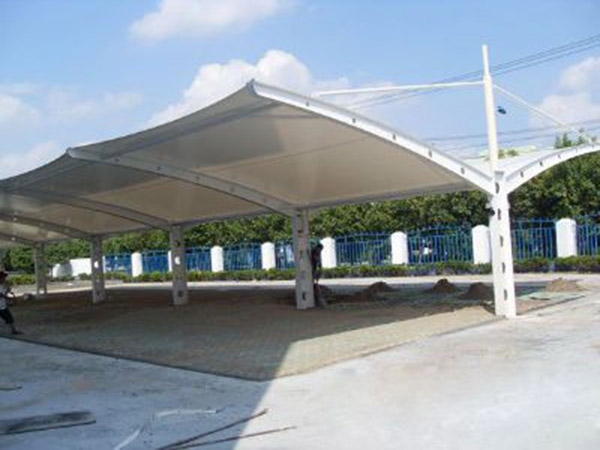 臨朐膜結(jié)構(gòu)車(chē)棚廠家